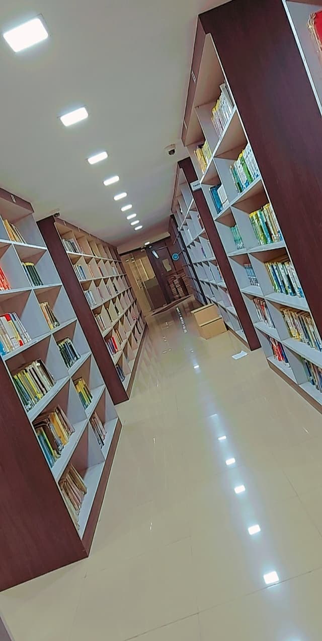 Saveetha School of Engineering Chennai Infrastructure & Academic Building photo 7